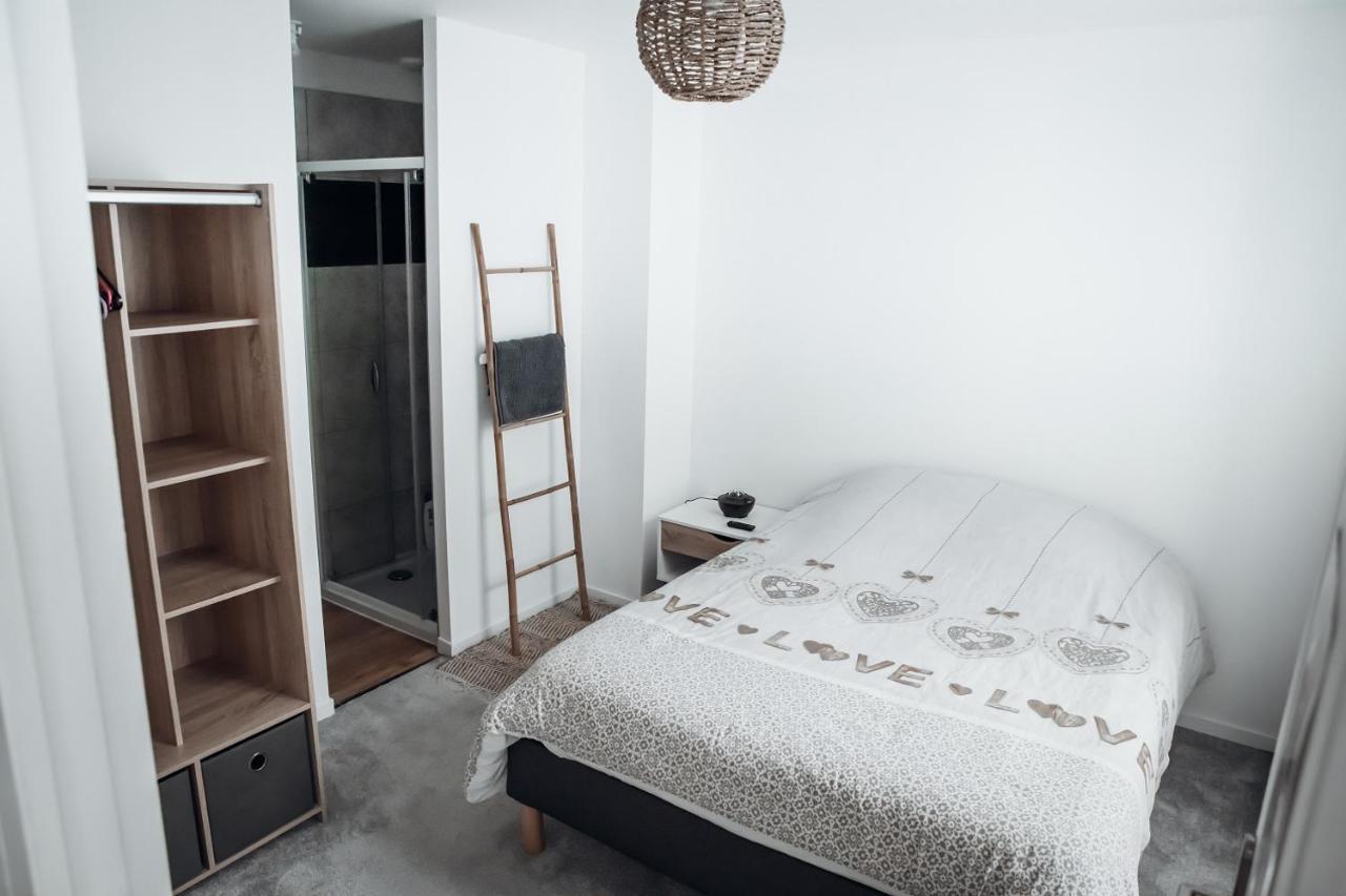 Spacieux Neuf Et Lumineux Hyper Centre Apartamento Ernée Exterior foto