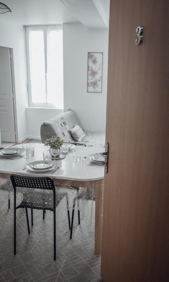 Spacieux Neuf Et Lumineux Hyper Centre Apartamento Ernée Exterior foto